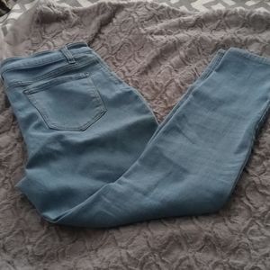 Women's junior jeans